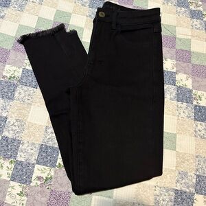American Eagle Next Level Super Hi-Rise Jegging Crop  Black Jeans w/ Frayed Hem
